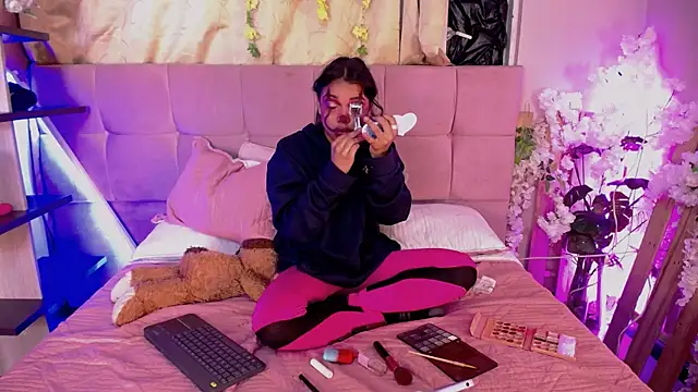 Dakashyten online show from 10.31.25