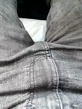 lickingspecilist online show from 11.05.25