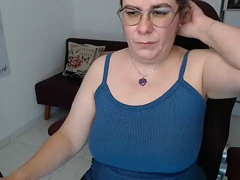 Sofy Hande online show from 10.10.25