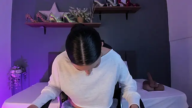 Coco-balenciaga online show from 12.01.25