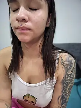 Isabella-Teen online show from 11.25.25