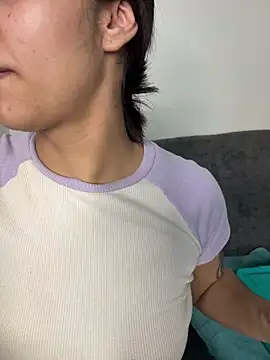 Isabella-Teen online show from 12.21.25