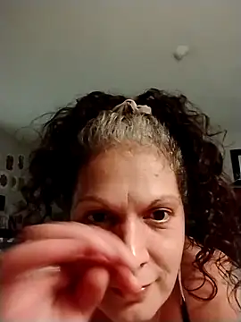 LilTinyWoman online show from 10.09.25