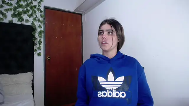 isabel 09 online show from 11.05.25