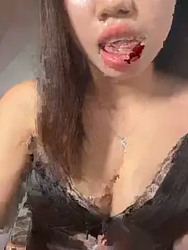 Snapshot of Rose-babyx chatting on 10.31.25 Rose-babyx online show from 10.31.25