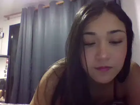 Sasha Blaze  online show from 11.25.25