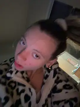 cuminhot69 online show from 11.21.25