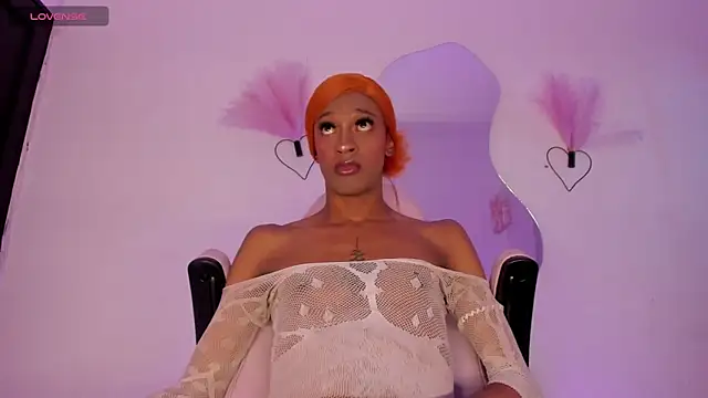 Mia royal online show from 06.16.26