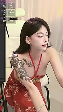 Snapshot of lulu5211 chatting on 11.14.25 lulu5211 online show from 11.14.25