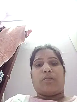 Snapshot of aliya-jaan71 chatting on 10.12.25 aliya-jaan71 online show from 10.12.25
