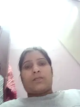 Snapshot of aliya-jaan71 chatting on 10.23.25 aliya-jaan71 online show from 10.23.25