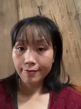 Snapshot of huong-18 chatting on 11.02.25 huong-18 online show from 11.02.25