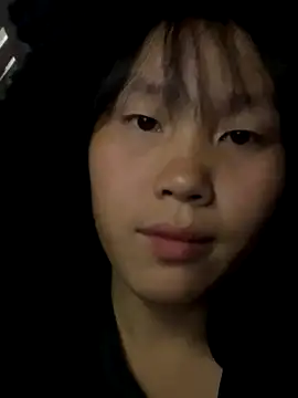 Snapshot of huong-18 chatting on 11.11.25 huong-18 online show from 11.11.25