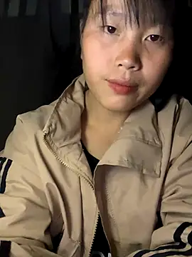 Snapshot of huong-18 chatting on 11.23.25 huong-18 online show from 11.23.25