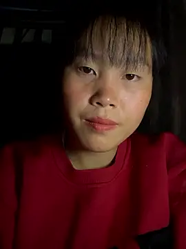 Snapshot of huong-18 chatting on 12.02.25 huong-18 online show from 12.02.25