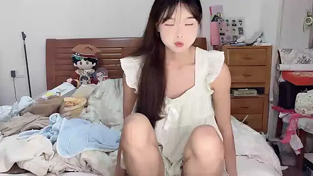 Snapshot of Akong11 chatting on 10.12.25 Akong11 online show from 10.12.25