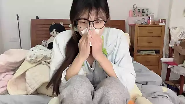 Snapshot of Akong11 chatting on 11.27.25 Akong11 online show from 11.27.25