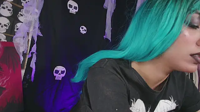 Snapshot of agathaaiko6 chatting on 11.05.25 agathaaiko6 online show from 11.05.25