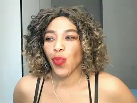 Lillyan N online show from 11.16.25