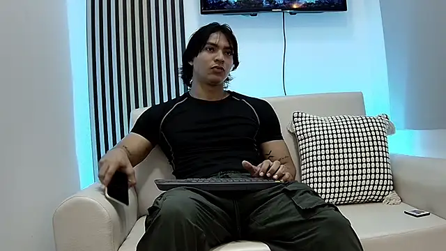 toji luxxer online show from 09.15.25