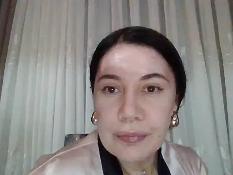 Lomivah online show from 12.17.25