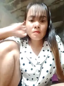 Snapshot of emilyzz chatting on 10.22.25 emilyzz online show from 10.22.25