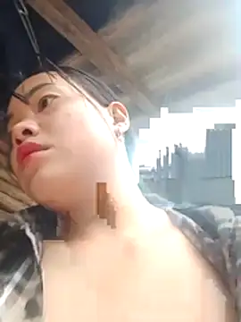 Snapshot of emilyzz chatting on 10.25.25 emilyzz online show from 10.25.25