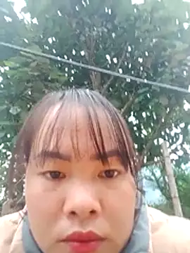 Snapshot of emilyzz chatting on 11.24.25 emilyzz online show from 11.24.25