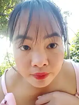 Snapshot of emilyzz chatting on 11.29.25 emilyzz online show from 11.29.25