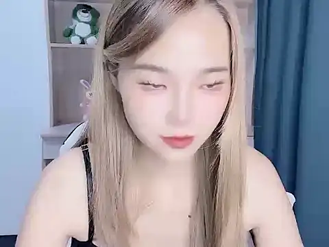 Snapshot of W-Sunflower chatting on 10.06.25 W-Sunflower online show from 10.06.25