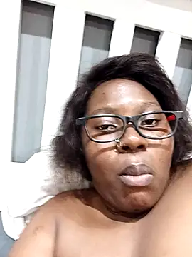 Snapshot of Darkchokola33 chatting on 09.23.25 Darkchokola33 online show from 09.23.25