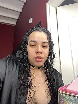 krisstenSantos online show from 10.21.25