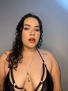 krisstenSantos online show from 11.10.25