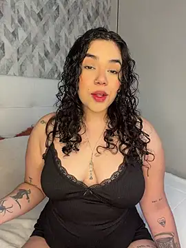 krisstenSantos online show from 12.21.25