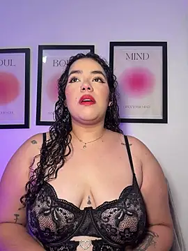 krisstenSantos online show from 06.09.26