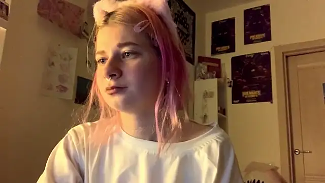 Snapshot of PinkVampire chatting on 10.09.25 PinkVampire online show from 10.09.25