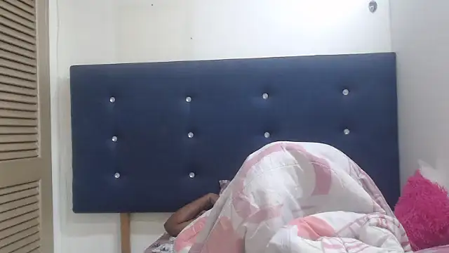 Snapshot of bemymasterlovers chatting on 11.16.25 bemymasterlovers online show from 11.16.25