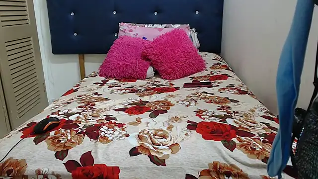 Snapshot of bemymasterlovers chatting on 01.13.26 bemymasterlovers online show from 01.13.26