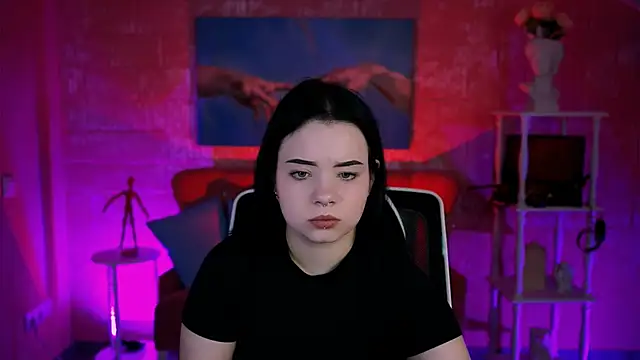 leslierowe  online show from 11.22.25