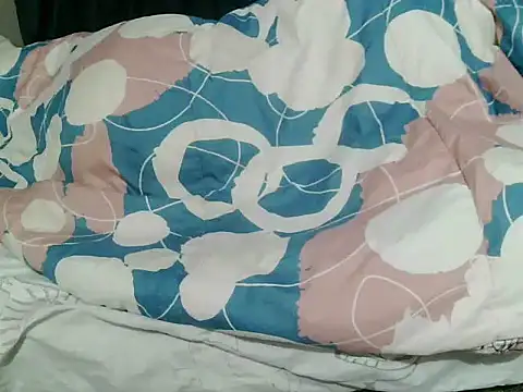 Snapshot of BoobySweet29 chatting on 09.24.25 BoobySweet29 online show from 09.24.25