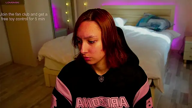 LilyannRosse online show from 10.26.25