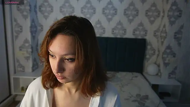 Snapshot of LilyannRosse chatting on 02.15.26 LilyannRosse online show from 02.15.26