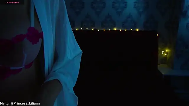 Snapshot of LilyannRosse chatting on 03.01.26 LilyannRosse online show from 03.01.26