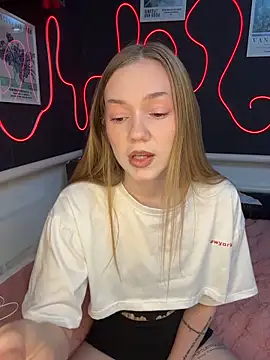 MilaMoone online show from 02.26.26