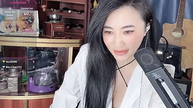 Snapshot of A-Lin-666 chatting on 09.19.25 A-Lin-666 online show from 09.19.25