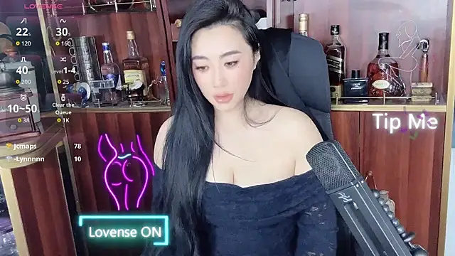 Snapshot of A-Lin-666 chatting on 10.09.25 A-Lin-666 online show from 10.09.25