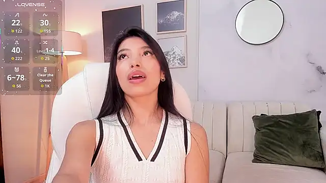 Snapshot of Tiffany_Low chatting on 01.15.26 Tiffany Low online show from 01.15.26