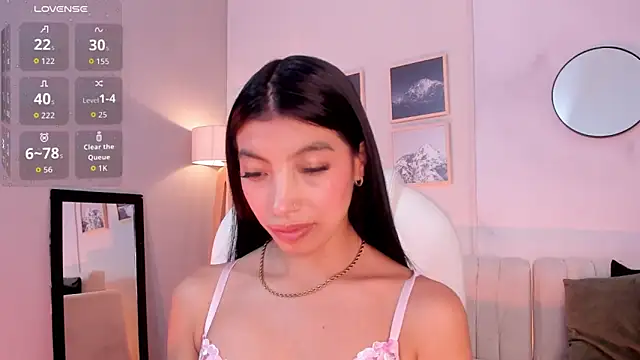 Snapshot of Tiffany_Low chatting on 02.19.26 Tiffany Low online show from 02.19.26