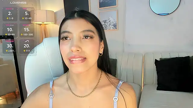 Snapshot of Tiffany_Low chatting on 02.26.26 Tiffany Low online show from 02.26.26