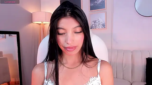 Snapshot of Tiffany_Low chatting on 02.28.26 Tiffany Low online show from 02.28.26